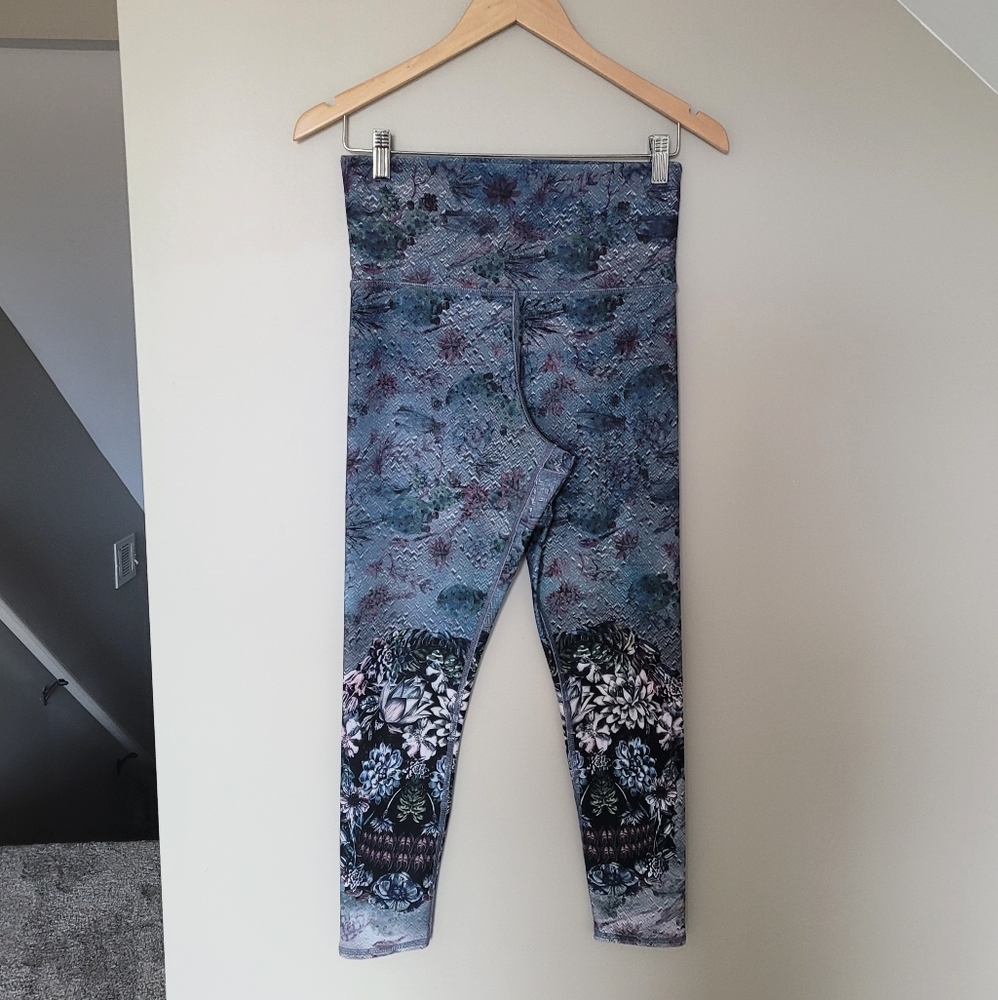 Evolution And Creation Leggings